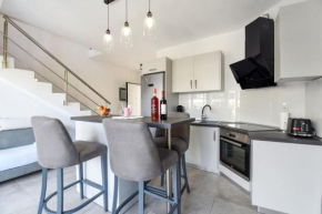Harmony Duplex Apartment